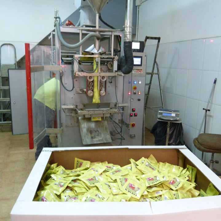 Emachine à emballer EV-350 + V-100 pour phytosanitaire